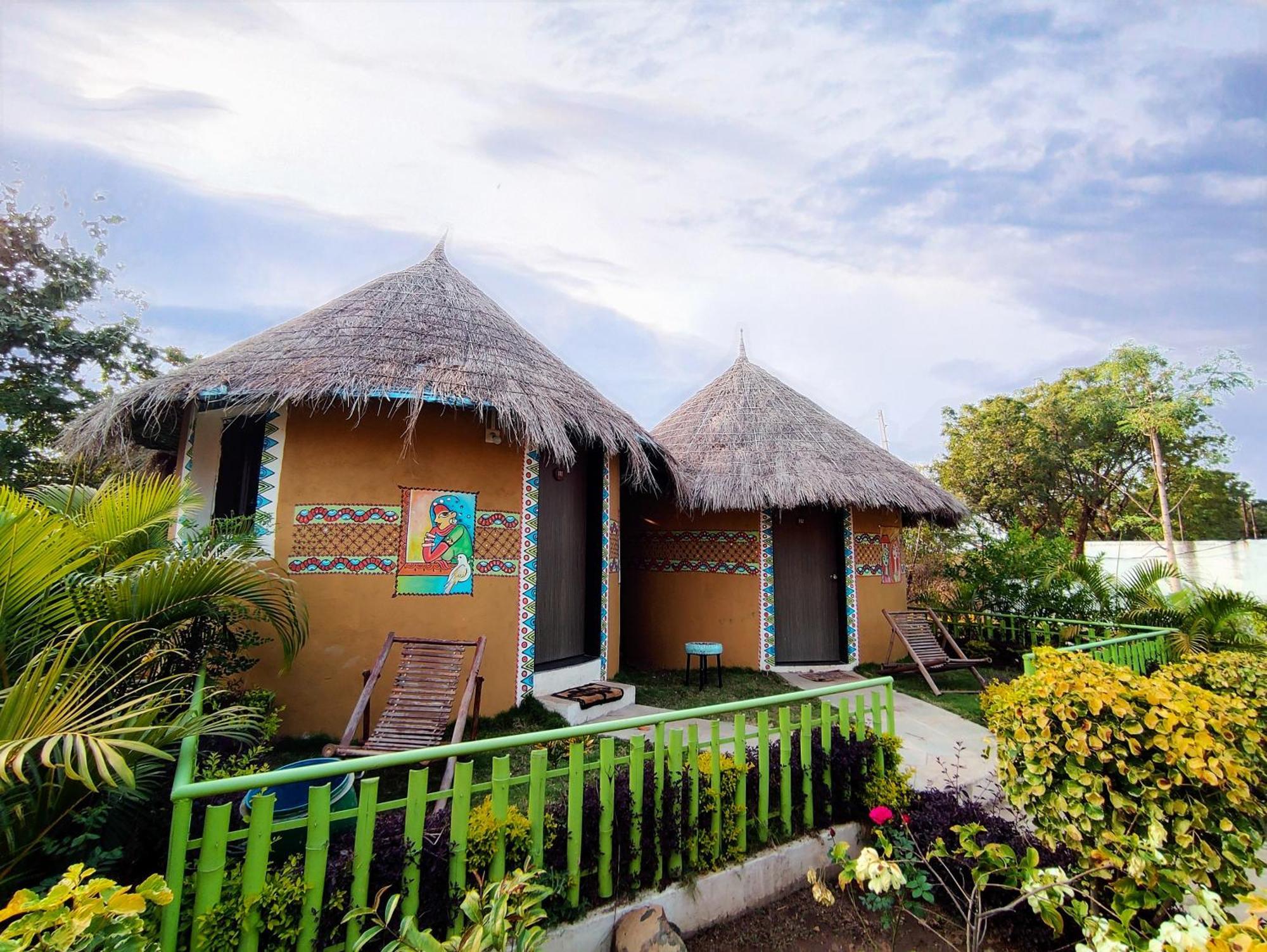 Van Vagdo Resort Rajpipla المظهر الخارجي الصورة