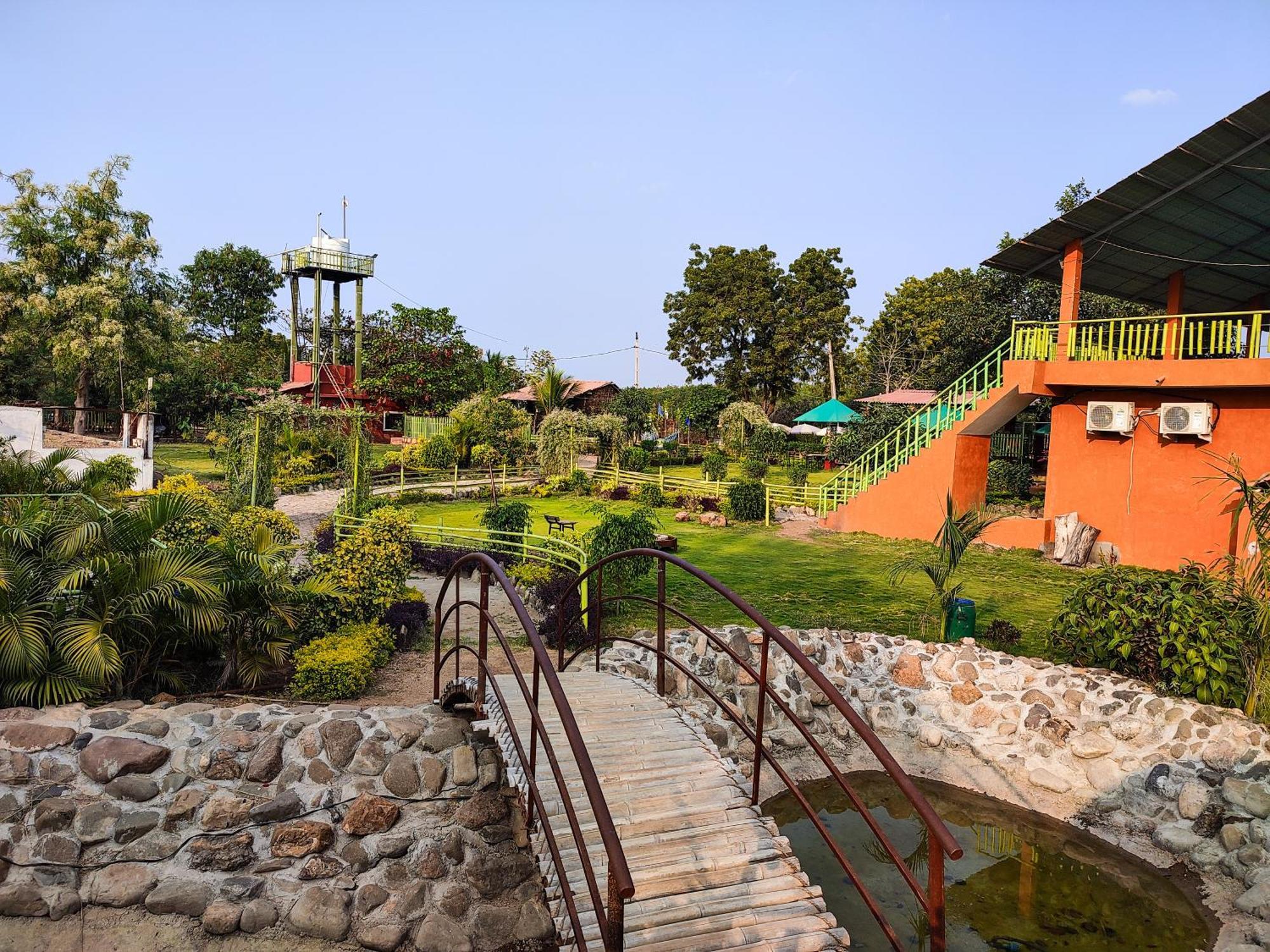 Van Vagdo Resort Rajpipla المظهر الخارجي الصورة