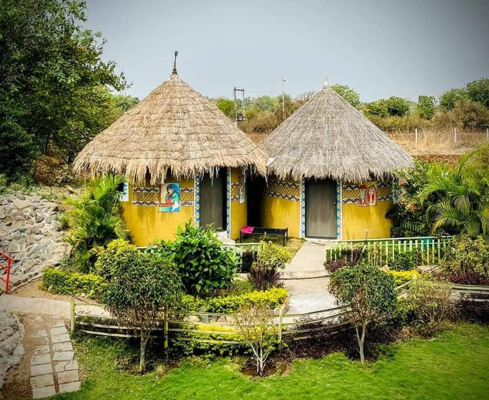 Van Vagdo Resort Rajpipla المظهر الخارجي الصورة
